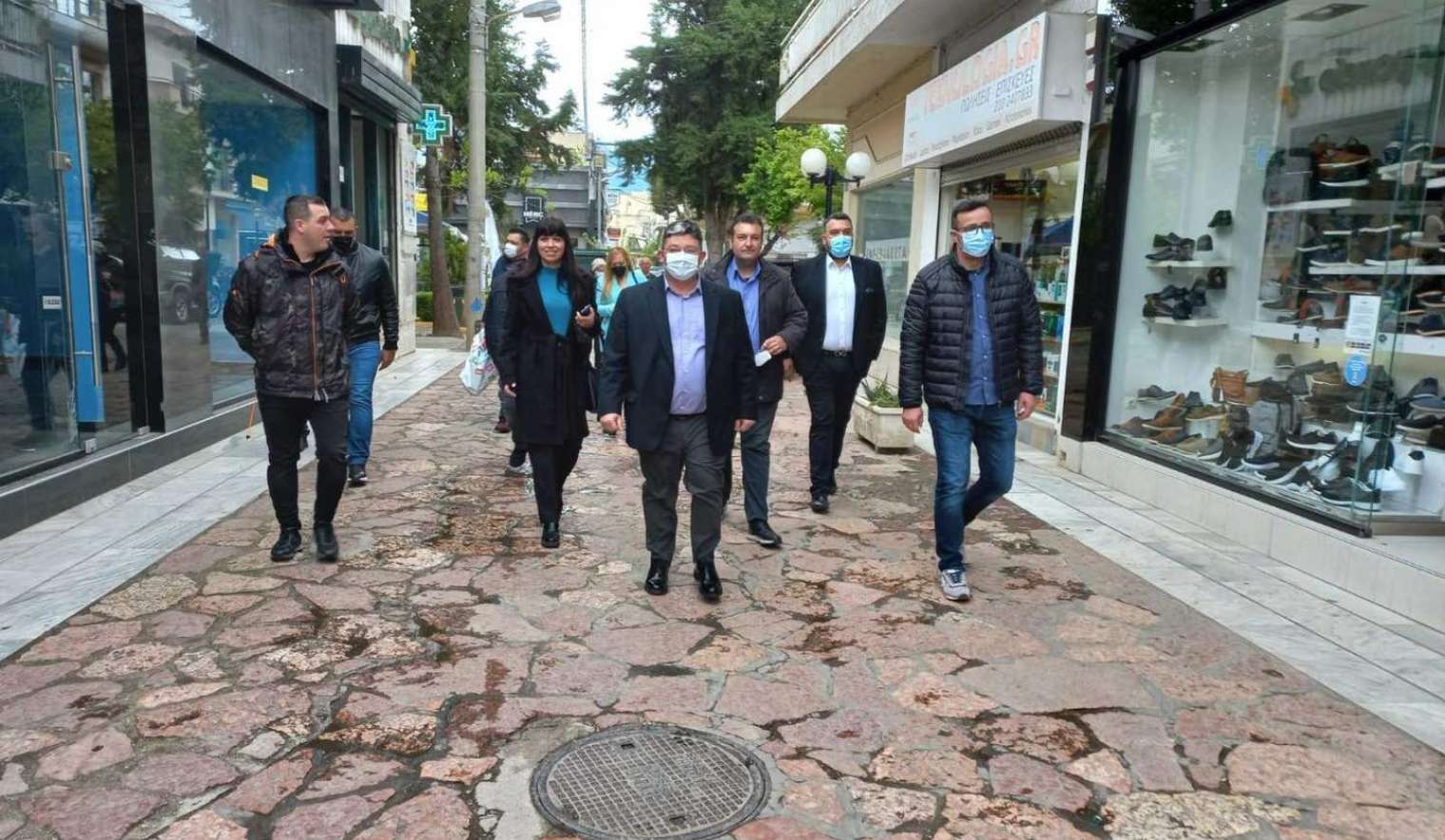 Βόλτα στην πλατεία Βόλτα στην πλατεία